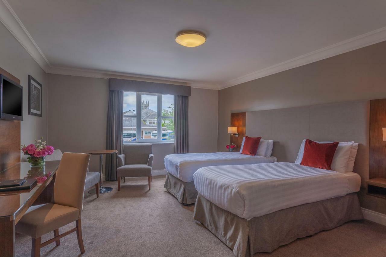 Twin Room,1765582809:JPEG